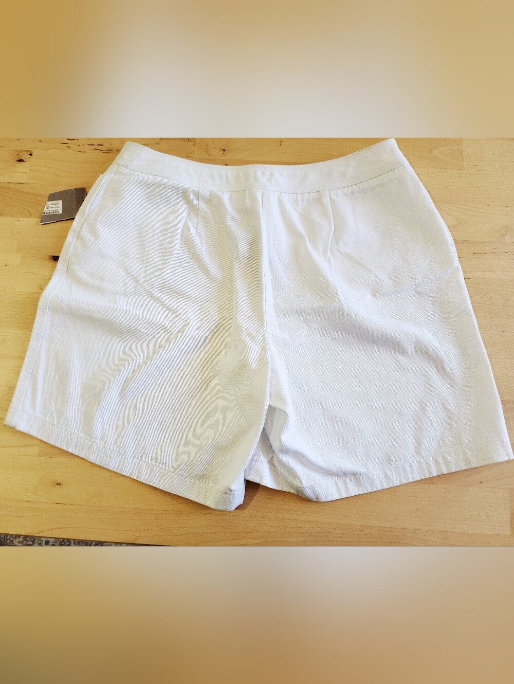 NWT - Caslon Nordstrom White Shorts | Size 8 Petite - Picture 2 of 7